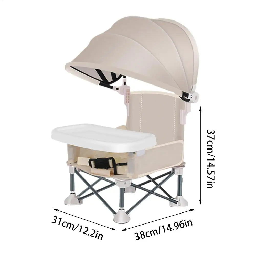 Chaise haute pliable beige cotée : 38 cm de large, 31 cm de profondeur, 37 cm de haut